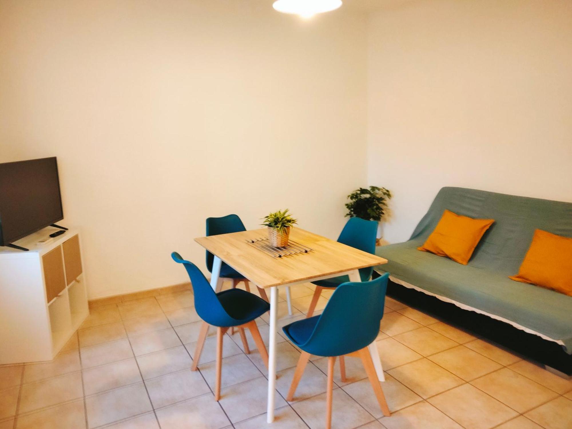 Cosy Courtesoun Apartment Courthezon Exterior photo